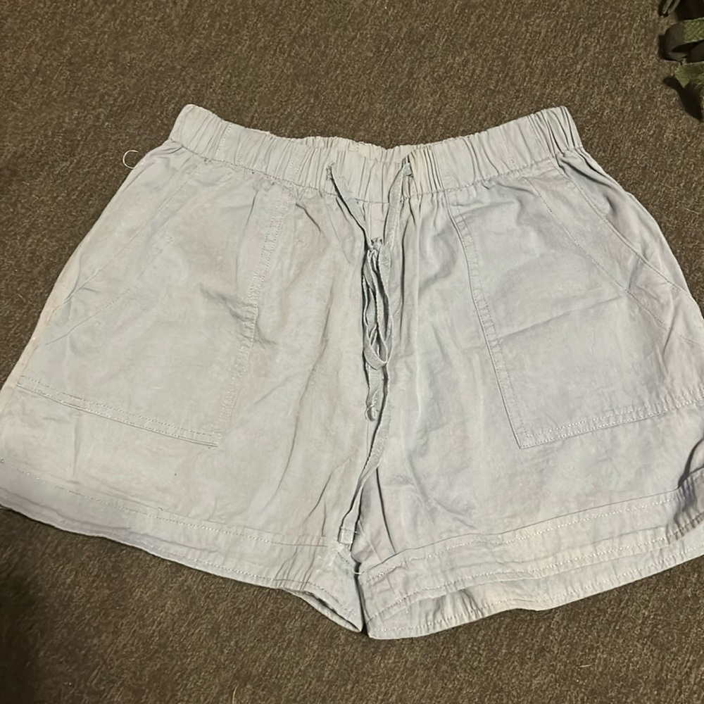blue shorts